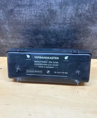 BMW 5 E39 First aid kit 52108176553 D1N13164 35551V2