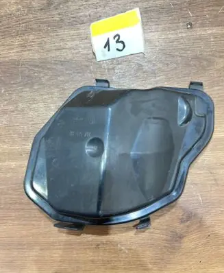 BMW 5 E60 E61 Headlight/headlamp dust cover 16451600