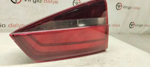 Volkswagen Jetta VI Tailgate rear/tail lights 5C6945093