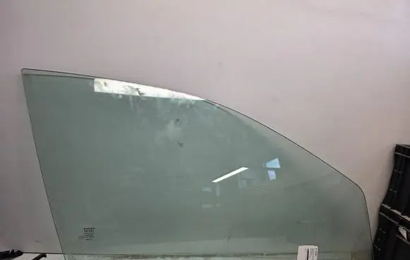 Volvo S80 Front door window glass four-door 1234