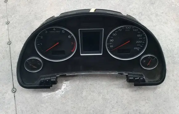 Audi A4 S4 B6 8E 8H Speedometer (instrument cluster) 8E0920900F