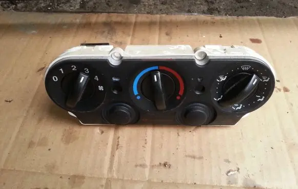 Ford Fiesta Climate control unit