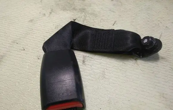SsangYong Korando Rear seatbelt buckle 17104005
