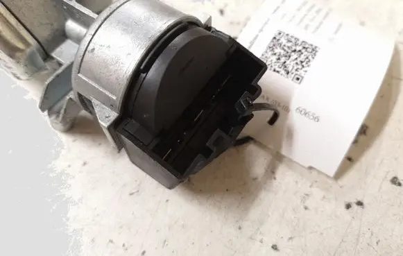 Ford Focus C-MAX Ignition lock 3M513F880AC