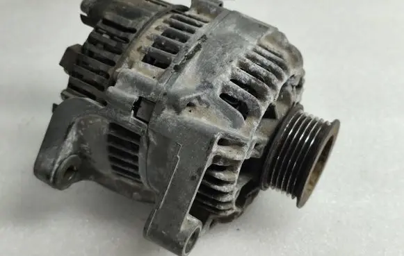 Renault Laguna I Generator/alternator 