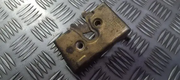 Volkswagen Golf II Front door lock 171837016f