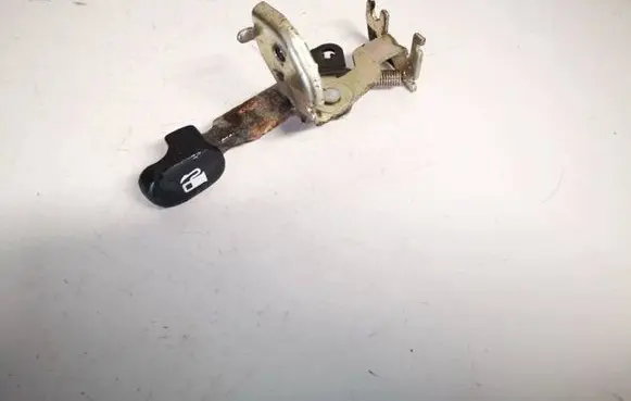 KIA Sportage Fuel tank opening switch 