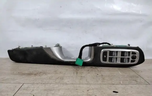 Jaguar XF X250 Electric window control switch