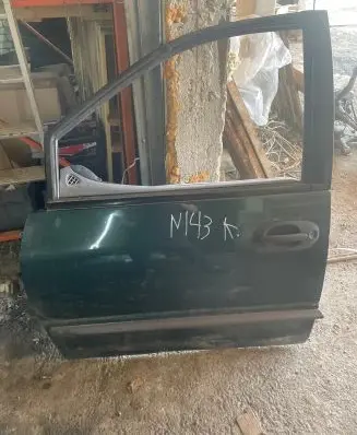 Chrysler Voyager Front door