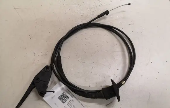 Peugeot 407 Engine bonnet (hood) release handle