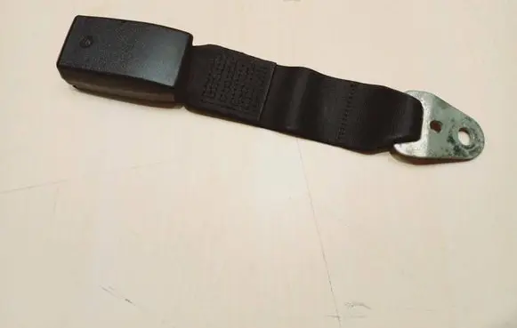 BMW 7 E32 Rear seatbelt buckle 1944443