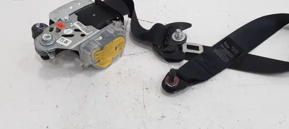 Hyundai i20 (PB PBT) Front seatbelt