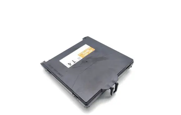 Toyota RAV 4 (XA40) Central body control module 89221-42250 238000-5270
