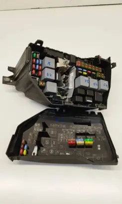 Land Rover Range Rover Sport L494 Fuse box set HK7214A076BB