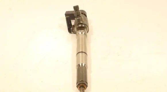 Seat Leon (1P) Fuel injector 03L130277B