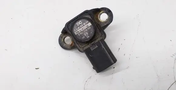 Mercedes-Benz E W212 Air pressure sensor A0061531628 0261230154