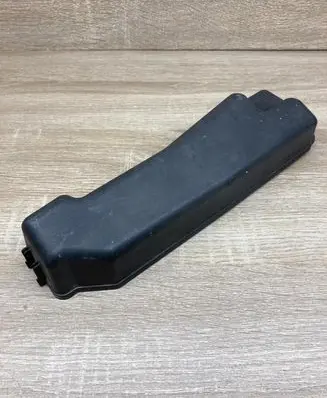 Toyota Corolla E120 E130 Fuse box cover 8266202110