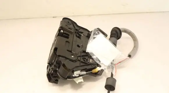 Seat Toledo IV (NH) Front door lock