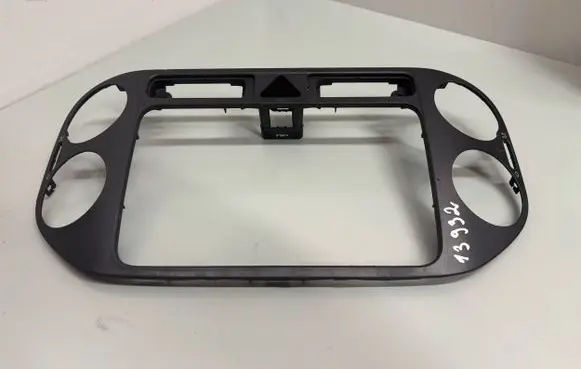 Volkswagen Golf Plus Panel trim 5M0858071H