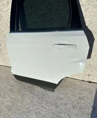 Ford Kuga II Rear door
