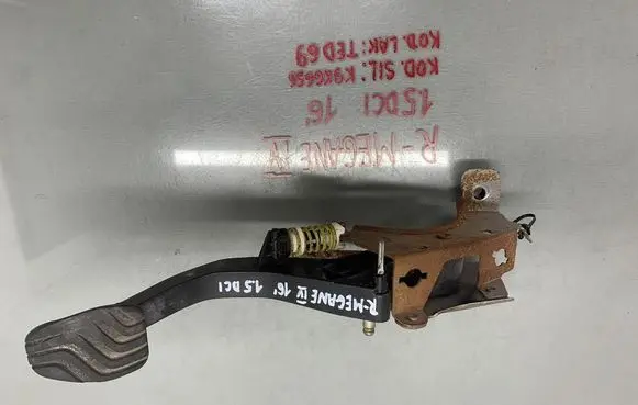 Renault Megane IV Clutch pedal 465036251R