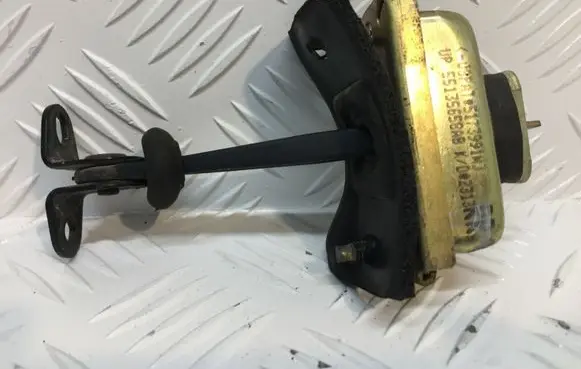 Jeep Grand Cherokee (WJ) Rear door check strap stopper 55135658AB