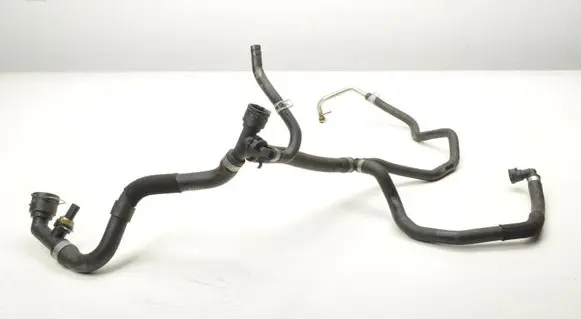 Volvo XC90 Engine coolant pipe/hose 32249490