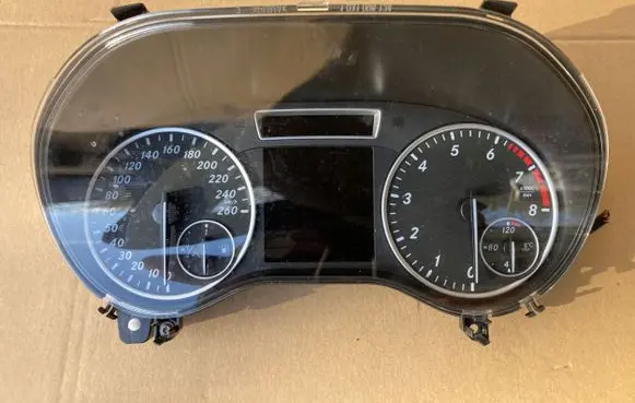Mercedes-Benz B W246 W242 Speedometer (instrument cluster) A2469006411