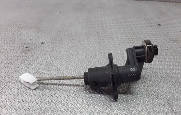Clutch master cylinder