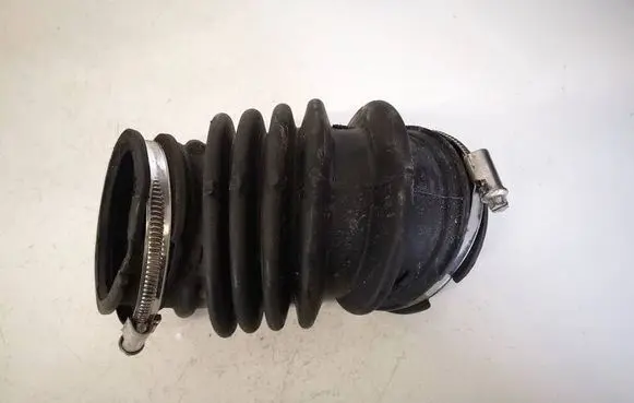 Ford Focus Air intake hose/pipe F1F19C623A