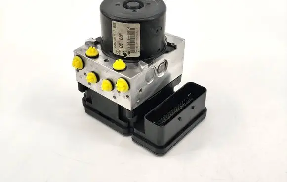 Mercedes-Benz C W204 ABS Pump A2044312112 A2045455132 10021201994
