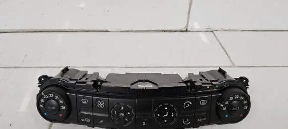 Mercedes-Benz E W211 Climate control unit 2118300085 HW0303 SW0103