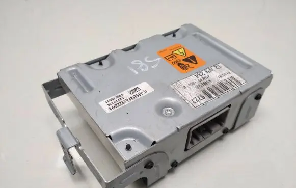 Opel Insignia A Voltage converter/converter module 545249971 12779234 25917881