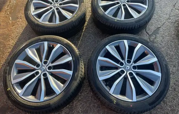 Renault Kadjar R19 alloy rim 303005400R