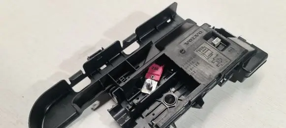Volvo XC90 Fuse module 31450529