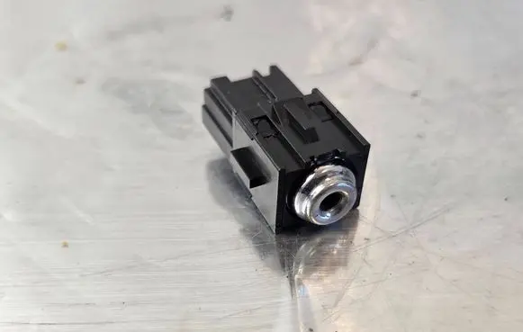 Peugeot 308 AUX in-socket connector 9678249777