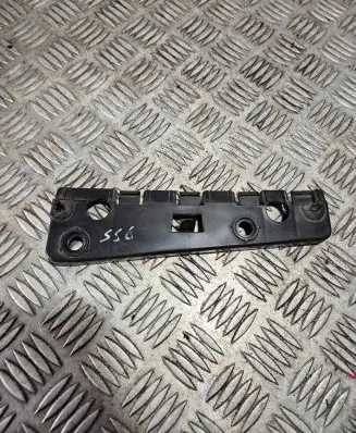 Volvo S60 Fender mounting bracket 31448916