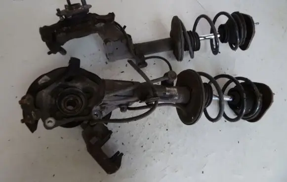 Toyota Prius (XW20) Front wheel hub spindle knuckle