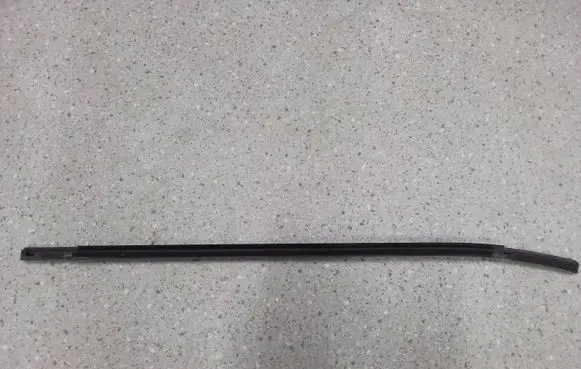 Chrysler Pacifica Front door trim bar 68188788AC