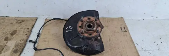 Volvo S40, V40 Front wheel hub spindle knuckle
