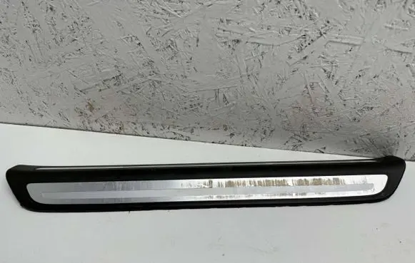 Audi Q3 8U Front sill trim cover 8U0853374A