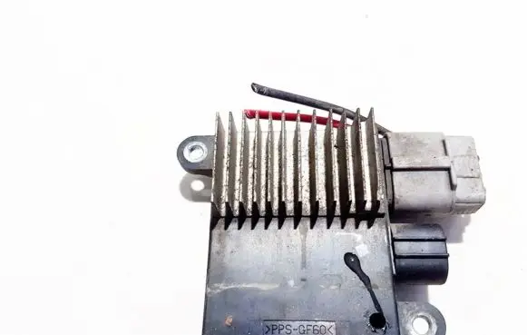 Mazda 5 Coolant fan relay 4993003330