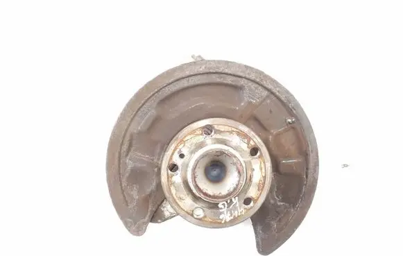 Rear wheel hub