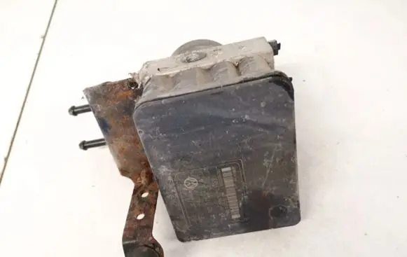 Volkswagen Polo III 6N 6N2 6NF ABS Pump 6a0907379e 10.2960-0322.3