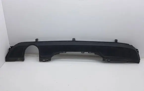 Front bumper lip