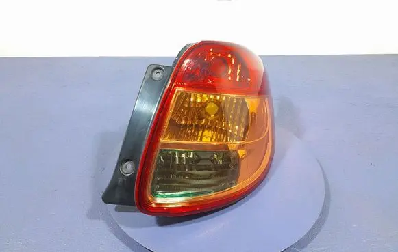 Suzuki SX4 Rear/tail lights 22016684