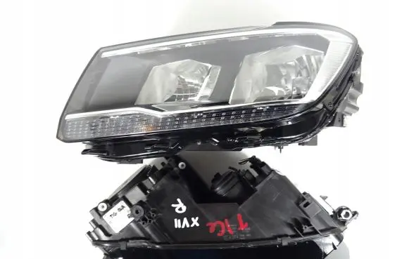 Volkswagen Tiguan Headlight/headlamp 5NB941005B 5NB941006B