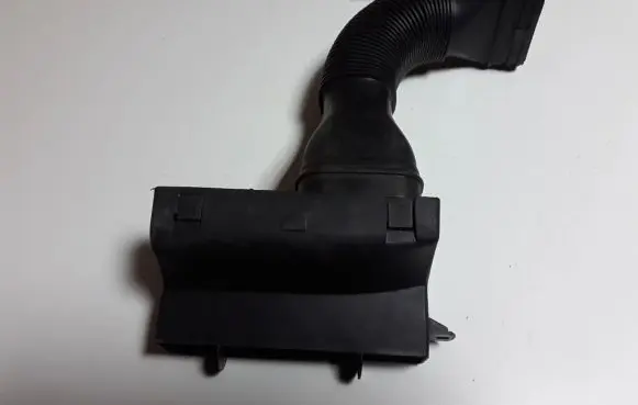Audi A1 Air intake duct part 6R0129618