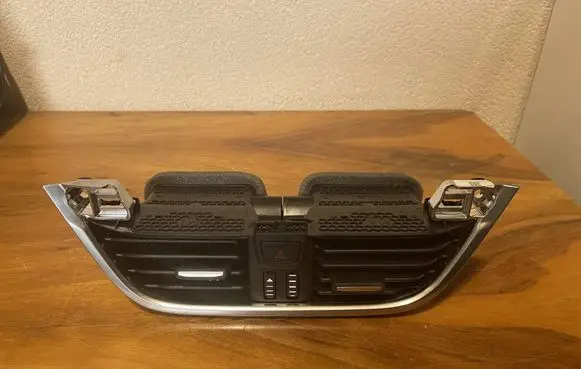 Ford Puma Dashboard air vent grill cover trim H1BB19K617