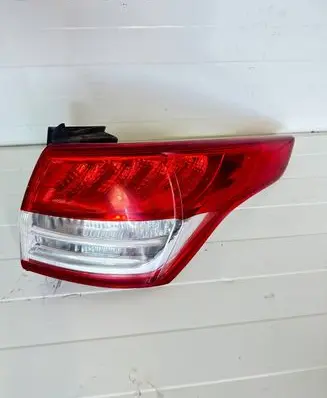 Ford Kuga II Rear/tail lights CV4413404BG